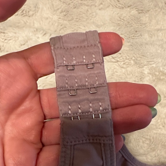 Women's Mauve Compression Bra - Picture 4 of 5